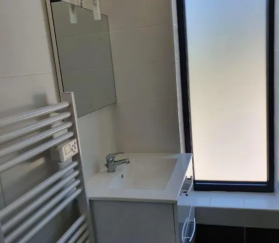 Grand 27 M2 Climatise -plage-piscine